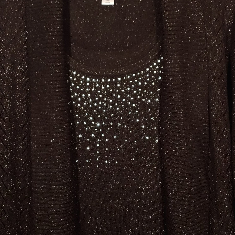 Basic Edition Sweater Blouse - Picture 2 of 6